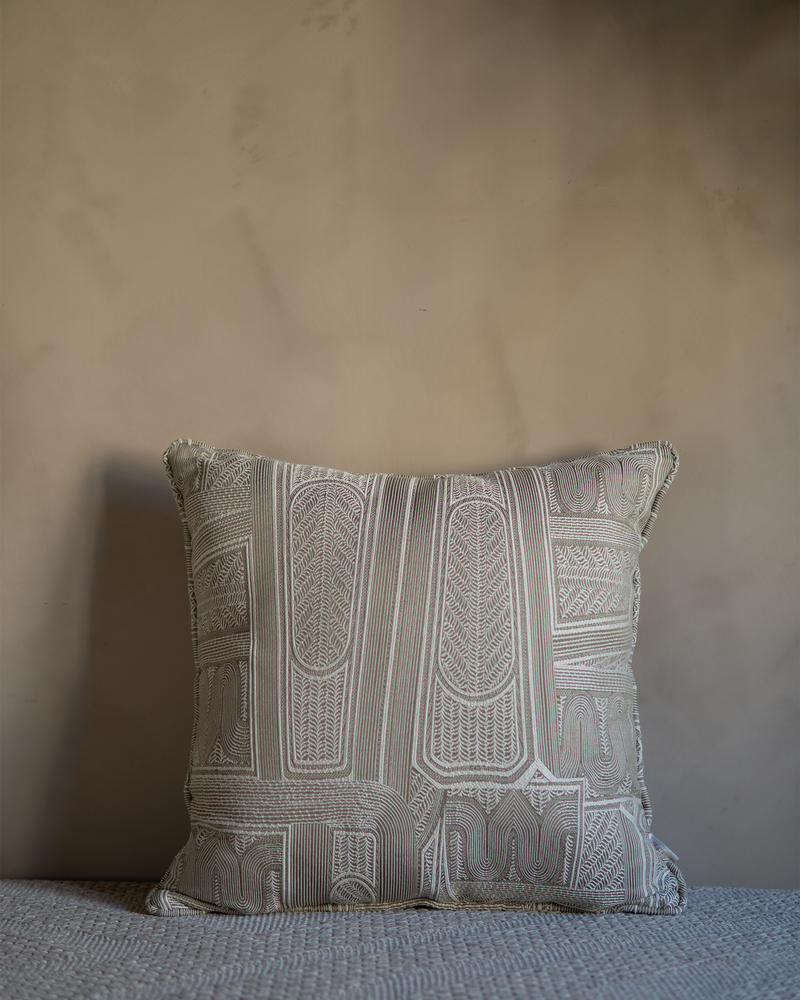 altare cushion cover, front view