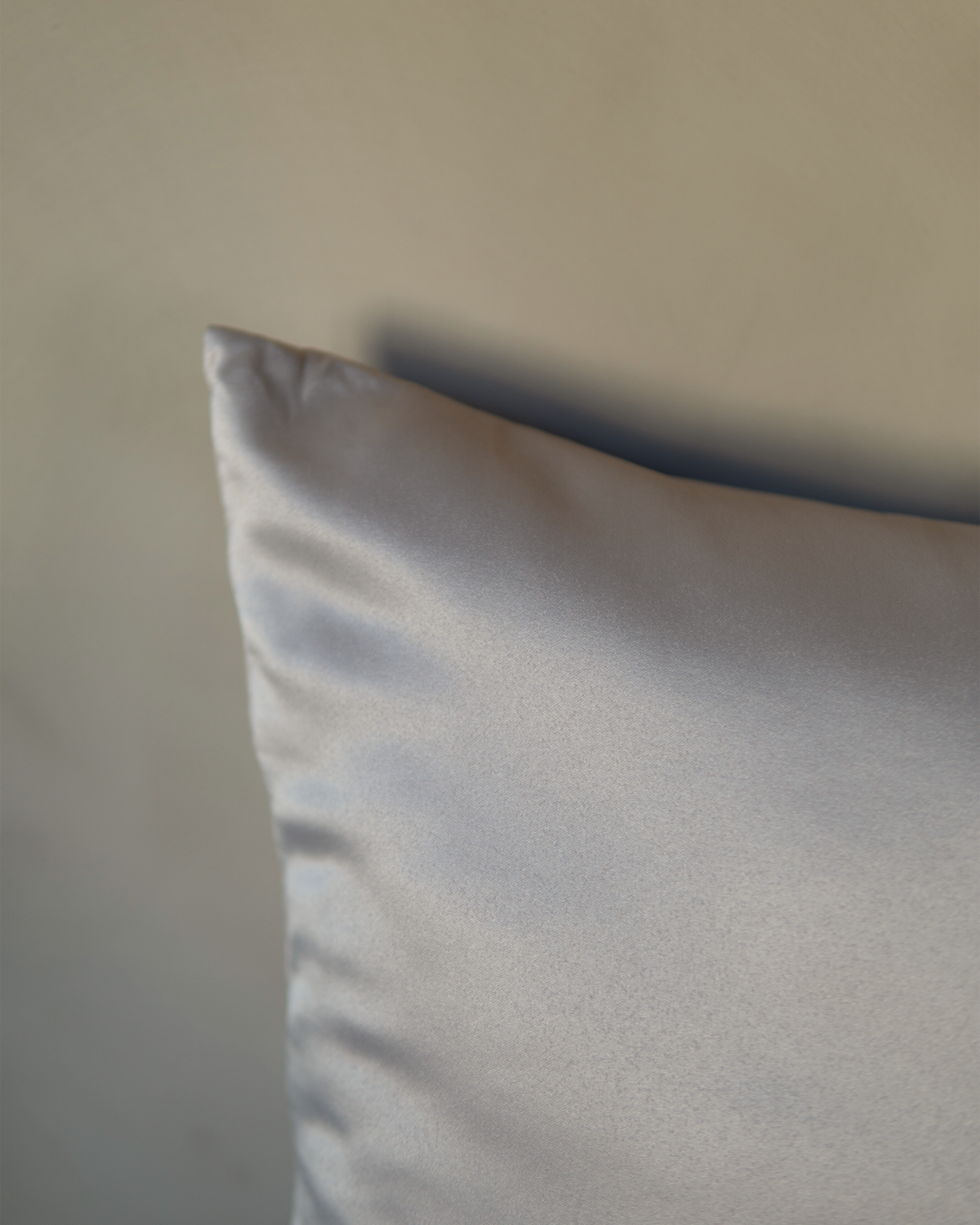 softfill 2 cushion inner, fabric detail