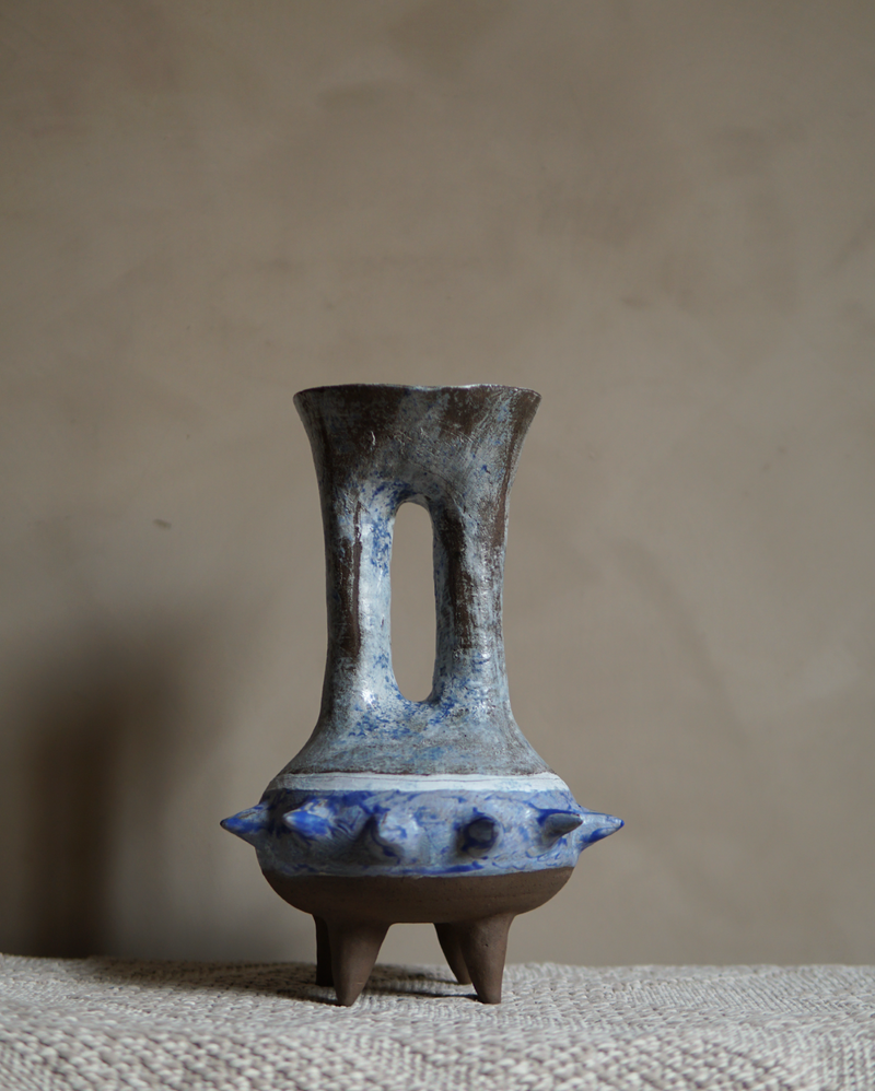 Ara vase