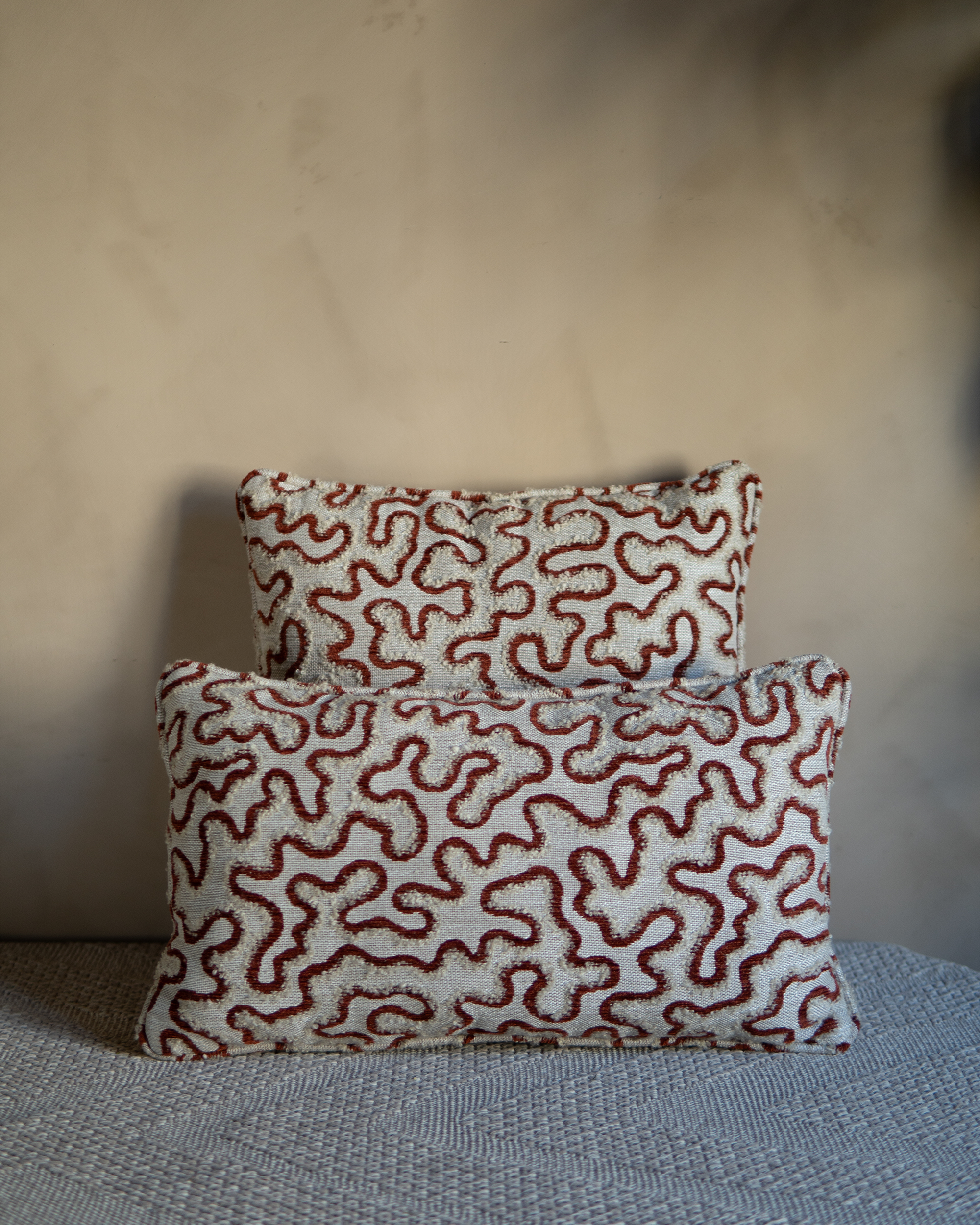 zefiro cushion cover shown in two size variants